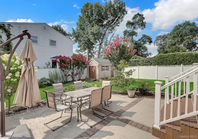 Photo 3 of Sale Pending at 1972 Henry St, Hempstead, NY 11710 | MLS# 1023563 | Listing updated on 2026-09-18