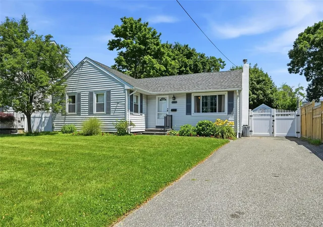 Photo 2 of Sale Pending at 49 Bacon Ln, Babylon, NY 11702 | MLS# 1023667 | Listing updated on 2026-09-18