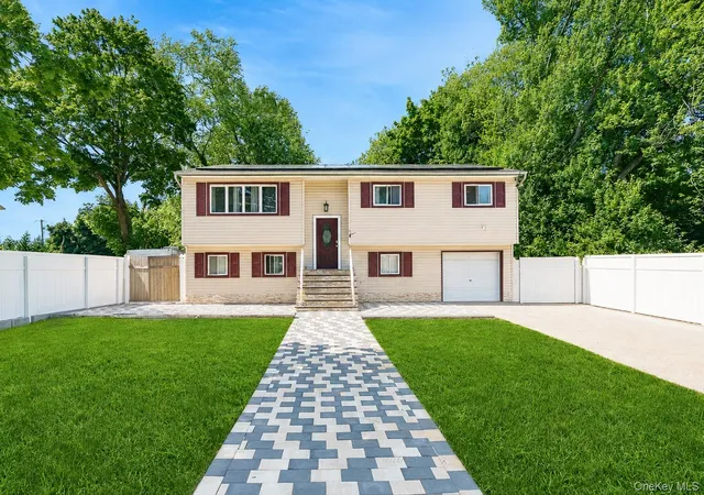 Photo 1 of Sale Pending at 9 Hamlin Ave, West Babylon, NY 11704 | MLS# 1023868 | Listing updated on 2026-09-18