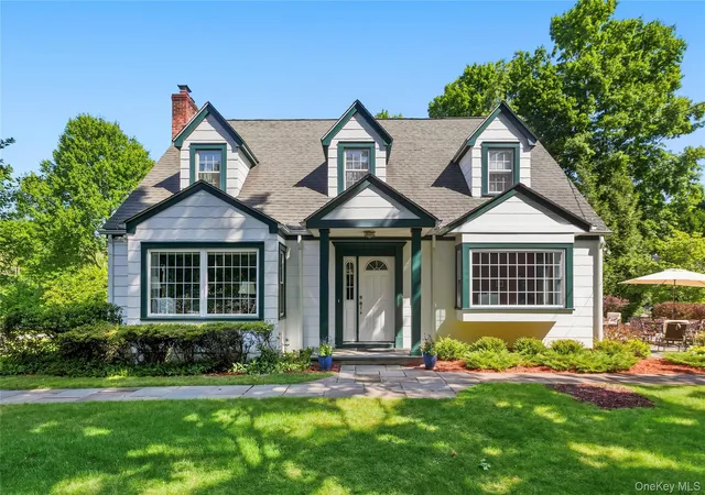 Photo 2 of Single family home for sale at 3 Chappaqua Rd, Ossining, NY 10510 | MLS# 1023977 | Listing updated on 2026-09-16