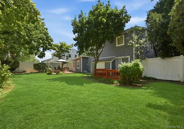 Photo 21 of Single family home for sale at 635 Whittier St, Hempstead, NY 11590 | MLS# 1024083 | Listing updated on 2026-09-29