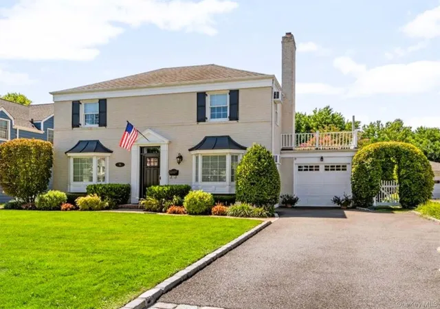 Photo 1 of Single family home for sale at 96 Huntington Rd, Hempstead, NY 11530 | MLS# 1024155 | Listing updated on 2026-09-18