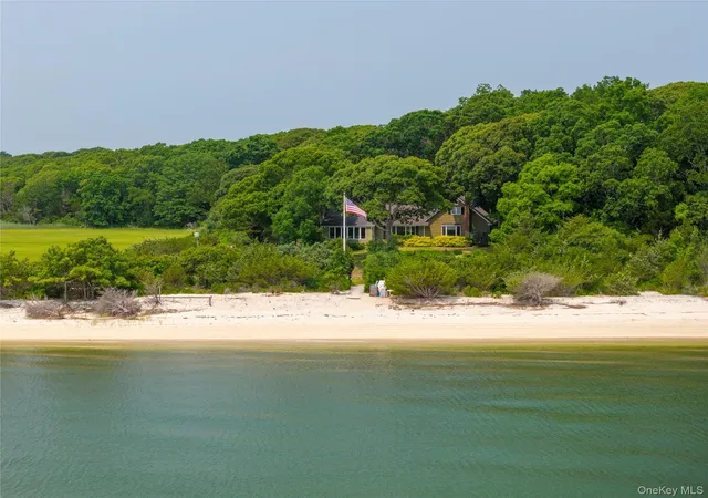 Photo 3 of Single family home for sale at (Undisclosed), Southold, NY 11958 | MLS# 1024359 | Listing updated on 2026-10-11