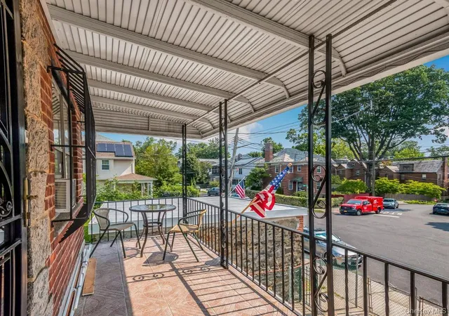 Photo 4 of Sale Pending at 6003 Tyndall Ave, New York, NY 10471 | MLS# 1025050 | Listing updated on 2026-09-17