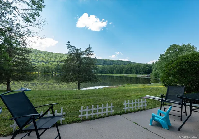 Photo 2 of Condo for sale at 402 Mountain Laurel Dr, Monroe, NY 10950 | MLS# 1025157 | Listing updated on 2026-09-18