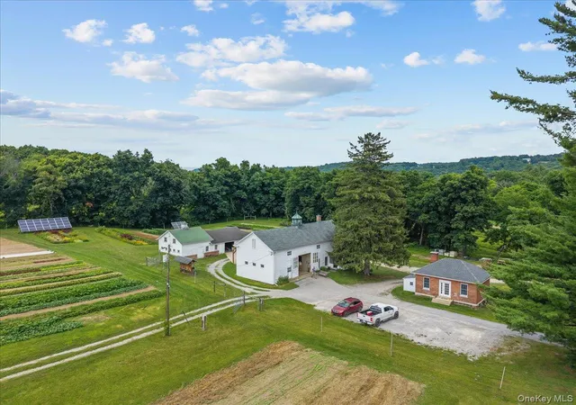 Photo 2 of Single family home for sale at 123-179 Sisters Hl Rd, Stanfordville, NY 12581 | MLS# 1025626 | Listing updated on 2026-09-18