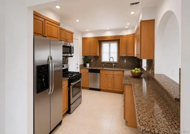Photo 2 of Sale Pending at 51 E Hollywood Ave, Babylon, NY 11757 | MLS# 1026358 | Listing updated on 2026-09-18