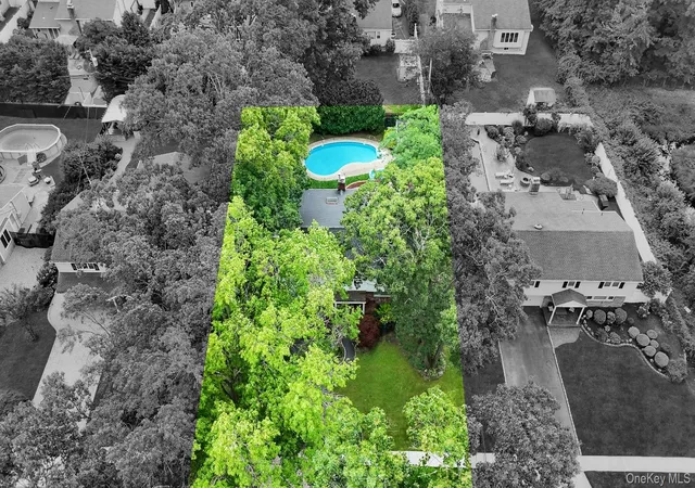 Photo 3 of Single family home for sale at 22 Cornelia Ln, Smithtown, NY 11755 | MLS# 1026900 | Listing updated on 2026-09-18