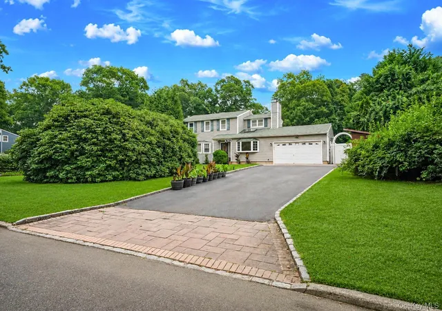 Photo 2 of Single family home for sale at 35 Scout Trl, Ridge, NY 11961 | MLS# 1027036 | Listing updated on 2026-09-18