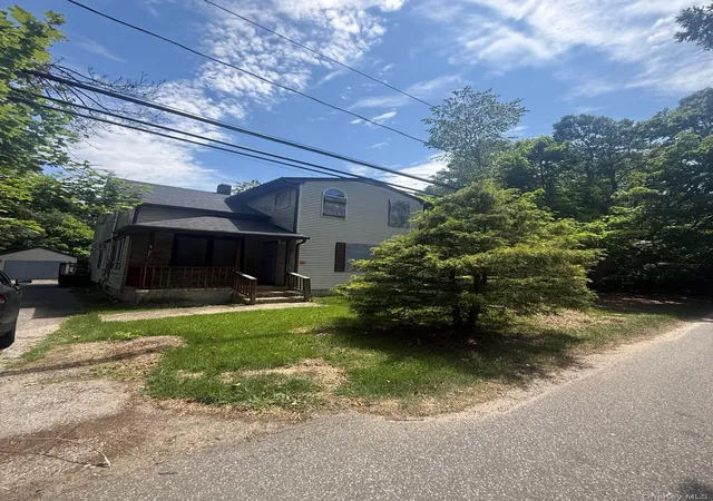 Photo 1 of Sale Pending at 235 Mount Vernon Ave, Brookhaven, NY 11763 | MLS# 1027314 | Listing updated on 2026-09-18