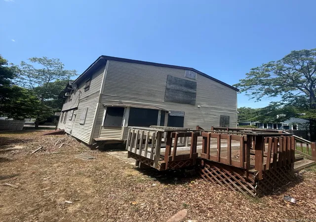 Photo 3 of Sale Pending at 235 Mount Vernon Ave, Brookhaven, NY 11763 | MLS# 1027314 | Listing updated on 2026-09-18
