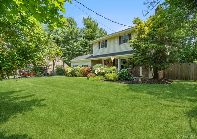 Photo 3 of Sale Pending at 53 Quaker Path, Brookhaven, NY 11790 | MLS# 1027332 | Listing updated on 2026-09-18