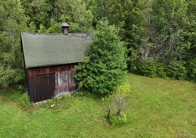 Photo 3 of Single family home for sale at 426 Basket Rd, Fremont, NY 12760 | MLS# 1027380 | Listing updated on 2026-09-18