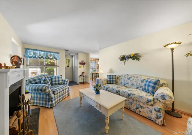 Listing Photo 5 - Condo for sale in building located at 26 Birchwood Rd, Brookhaven, NY 11727