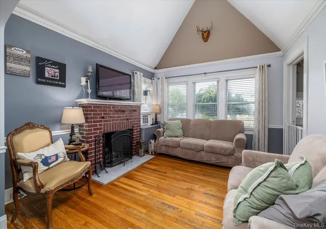 Photo 3 of Sale Pending at 43 Devon St, Hempstead, NY 11565 | MLS# 1027554 | Listing updated on 2026-09-18