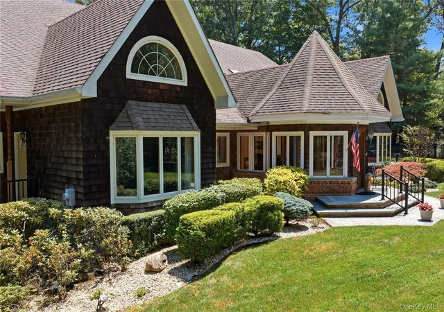 Photo 49 of Single family home for sale at 55 Meadow Glen Rd, Smithtown, NY 11768 | MLS# 1027958 | Listing updated on 2026-10-03