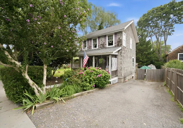 Photo 1 of Single family home for sale at 308 Monsell Pl, Southold, NY 11944 | MLS# 1028101 | Listing updated on 2026-10-07