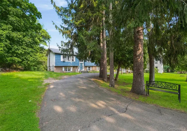 Listing Photo 5 - Condo for sale in building located at 42-46 Buckberg Rd, Stony Point, NY 10986