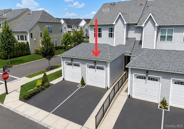 Photo 2 of Condo for sale at 278 Silver Timber Dr, Brookhaven, NY 11980 | MLS# 1028765 | Listing updated on 2026-09-18