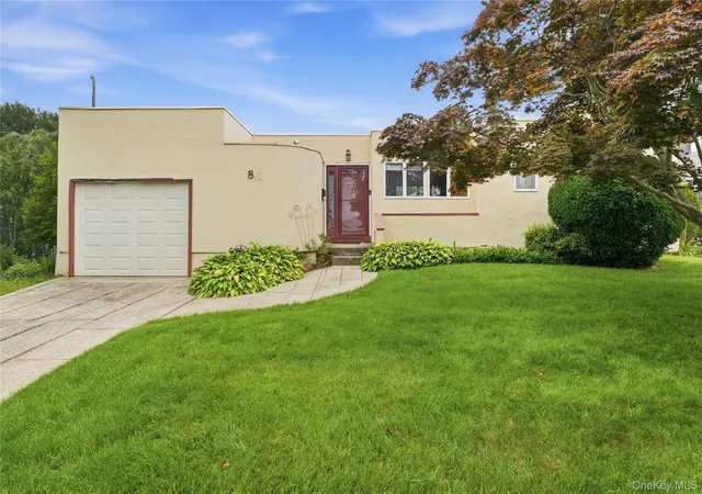 Photo 2 of Sale Pending at 88 Central Ave, Babylon, NY 11701 | MLS# 1028783 | Listing updated on 2026-09-18