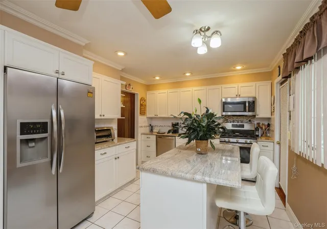 Photo 3 of Sale Pending at 26 Dartmouth Dr, Babylon, NY 11729 | MLS# 1028826 | Listing updated on 2026-09-17