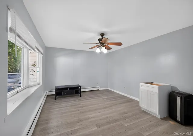 Photo 4 of Single family home for sale at 3 Hickory Pl, Islip, NY 11706 | MLS# 1029205 | Listing updated on 2026-10-26