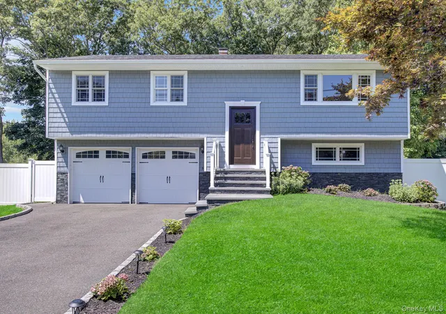 Photo 1 of Sale Pending at 10 Shenandoah Blvd, Brookhaven, NY 11776 | MLS# 1029551 | Listing updated on 2026-09-18