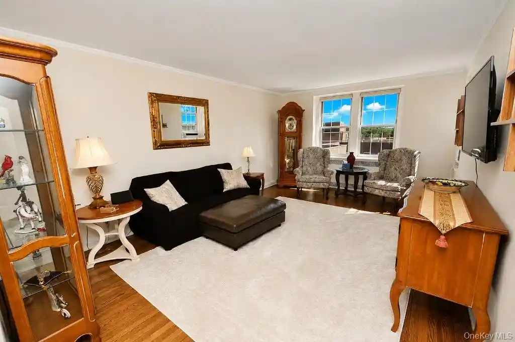 Listing Photo 1 - Condo for sale in 253 Garth Rd located at 253 Garth Rd, Scarsdale, NY 10583 - Unit #6F
