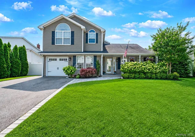 Photo 1 of Sale Pending at 134 Paris Ct, Islip, NY 11795 | MLS# 1029626 | Listing updated on 2026-09-18
