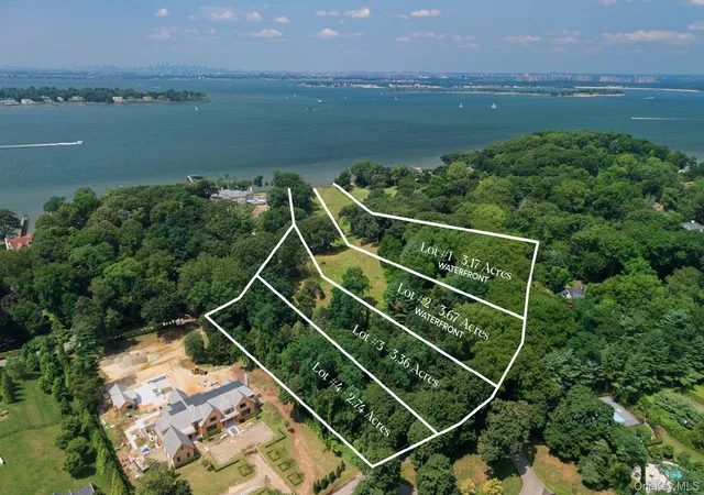 Photo 2 of Sale Pending at 25 Hicks Ln, North Hempstead, NY 11050 | MLS# 1030145 | Listing updated on 2026-09-18
