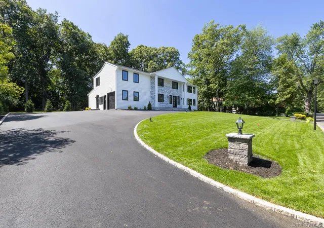 Photo 2 of Single family home for sale at 5 Hemingway Dr, Huntington, NY 11746 | MLS# 1030573 | Listing updated on 2026-09-16