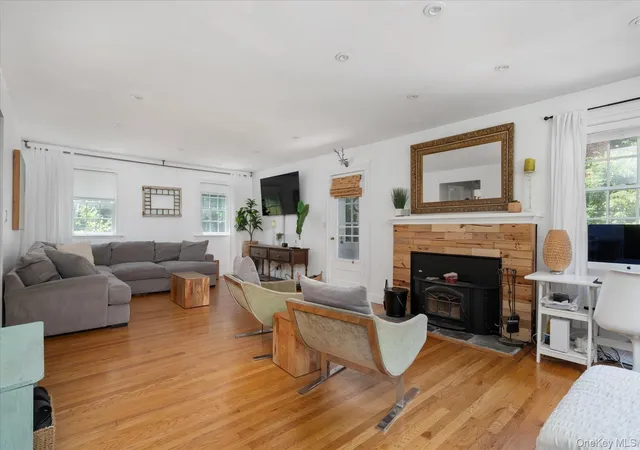 Photo 3 of Sale Pending at 58 Elwood Rd, Huntington, NY 11768 | MLS# 1030607 | Listing updated on 2026-09-18