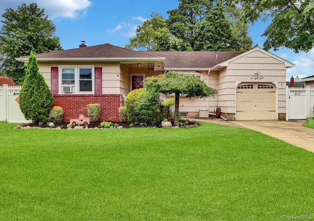 Photo 3 of Sale Pending at 127 Queens Ave, West Babylon, NY 11704 | MLS# 1030921 | Listing updated on 2026-09-18