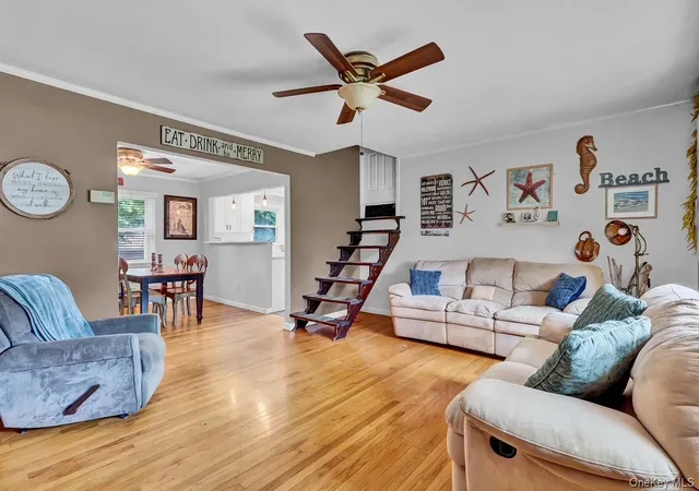 Photo 4 of Sale Pending at 127 Queens Ave, West Babylon, NY 11704 | MLS# 1030921 | Listing updated on 2026-09-18