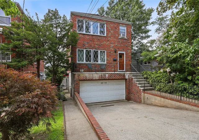 Photo 1 of Sale Pending at 3214 Griswold Ave, New York, NY 10465 | MLS# 1030927 | Listing updated on 2026-09-18