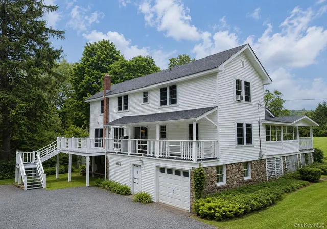 Photo 3 of Single family home for sale at 495 Guymard Turnpike, Middletown, NY 10940 | MLS# 1031210 | Listing updated on 2026-09-17