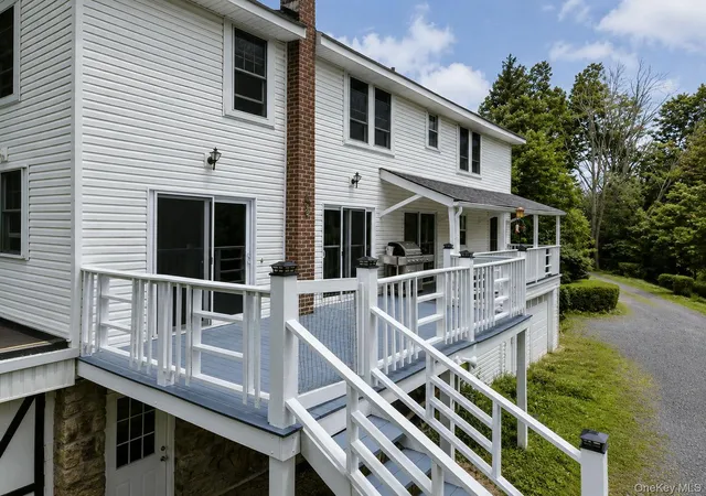 Photo 4 of Sale Pending at 495 Guymard Turnpike, Middletown, NY 10940 | MLS# 1031210 | Listing updated on 2026-10-03