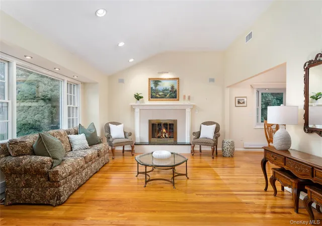 Photo 3 of Sale Pending at 12 William Penn Dr, Brookhaven, NY 11790 | MLS# 1031434 | Listing updated on 2026-09-18
