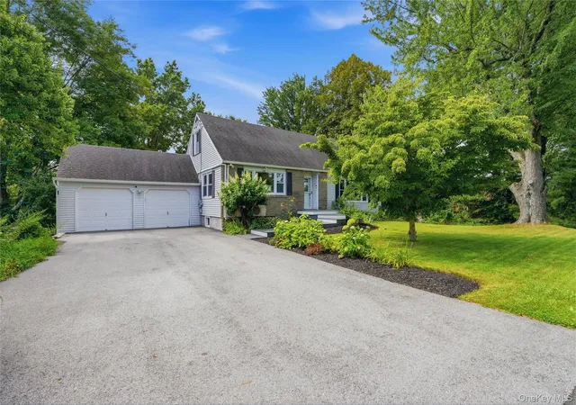 Photo 2 of Single family home for sale at 16 Gabriety Rd, Lloyd, NY 12528 | MLS# 1031669 | Listing updated on 2026-09-18