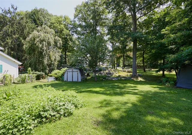 Photo 2 of Single family home for sale at 140 Nardin Rd, Putnam Valley, NY 10537 | MLS# 1032394 | Listing updated on 2026-09-18