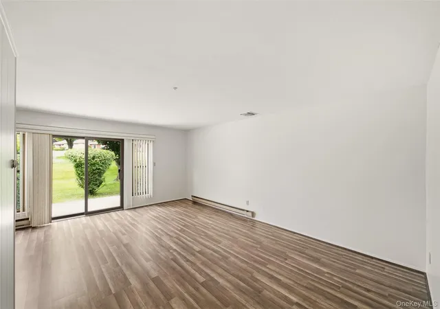 Photo 3 of Sale Pending at 1006 Cabot Path, Smithtown, NY 11780 | MLS# 1033101 | Listing updated on 2026-09-18