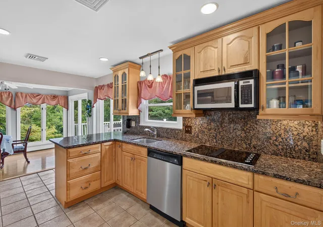 Photo 3 of Single family home for sale at 158 High Meadows Rd, Montgomery, NY 12586 | MLS# 1033229 | Listing updated on 2026-09-17