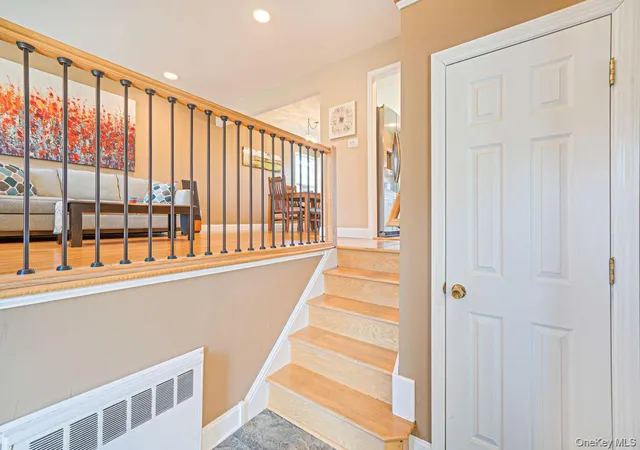 Photo 2 of Sale Pending at 18 Brocton Ln, Smithtown, NY 11754 | MLS# 1033237 | Listing updated on 2026-09-18