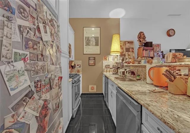 Listing Photo 4 - Condo for sale in building located at 700 Dekalb Ave, New York, NY 11216
