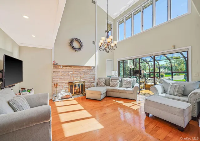 Photo 3 of Single family home for sale at 29 Seacove Ln, Riverhead, NY 11901 | MLS# 1034035 | Listing updated on 2026-09-28