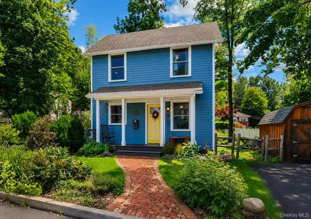 Photo 1 of Sale Pending at 9 Willow Ave, Clarkstown, NY 10960 | MLS# 1034342 | Listing updated on 2026-09-18