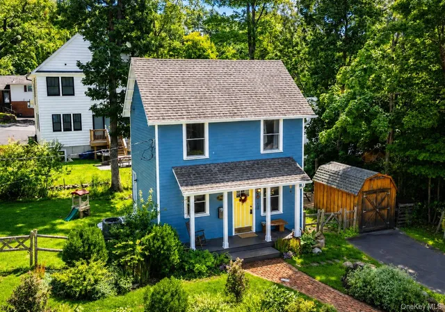 Photo 3 of Sale Pending at 9 Willow Ave, Clarkstown, NY 10960 | MLS# 1034342 | Listing updated on 2026-09-18