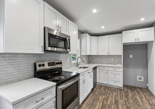 Photo 2 of Sale Pending at 416 Arizona Ave, Islip, NY 11706 | MLS# 1035035 | Listing updated on 2026-10-03