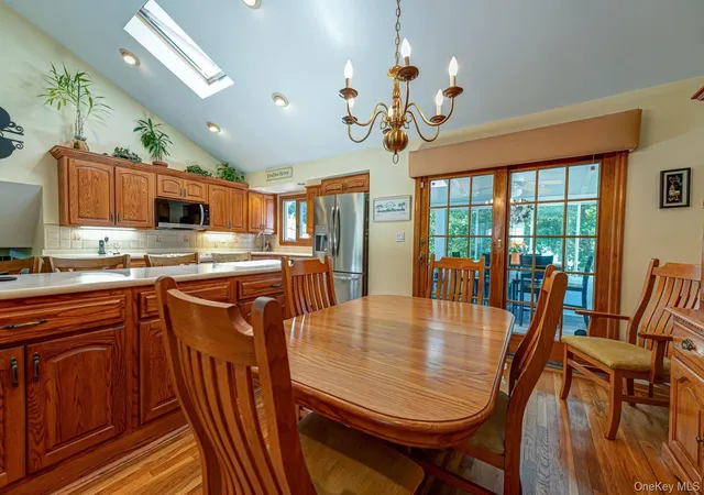Photo 4 of Sale Pending at 10 Meredith Dr, Huntington, NY 11740 | MLS# 1035066 | Listing updated on 2026-09-18