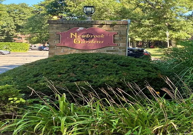 Photo 1 of Condo for sale at 66 Pinebrook Pl #66, Islip, NY 11706 | MLS# 1035193 | Listing updated on 2026-09-16